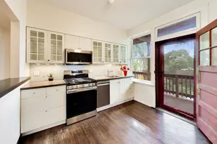 1453 E 56th St, Chicago, IL 60637 - Photo 14