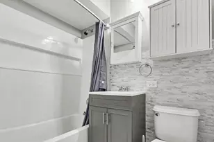 34 King Arthur Ct, Northlake, IL 60164 - Photo 12