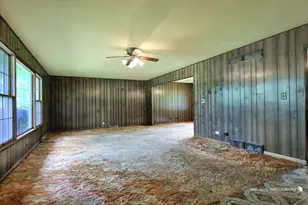 4 Trent Rd, Hawthorn Woods, IL 60047 - Photo 2