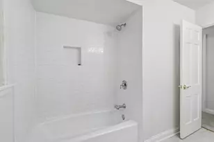 1053 Laurel Ln, Naperville, IL 60540 - Photo 32