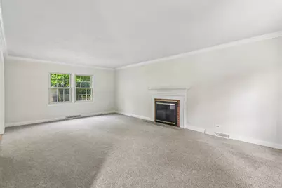 1053 Laurel Lane, Naperville, IL 60540 - Photo 4