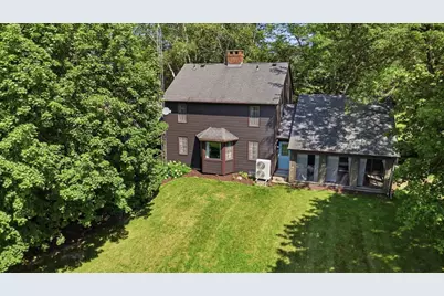 10562 Town Hall Road, Belvidere, IL 61008 - Photo 2