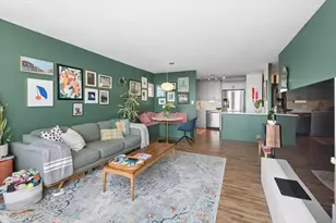 3930 N Pine Grove Ave, Chicago, IL 60613 - Photo 4