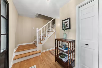 117 E Madison Avenue, Wheaton, IL 60187 - Photo 12
