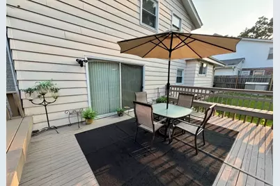 2724 Hyde Park Avenue, Waukegan, IL 60085 - Photo 10