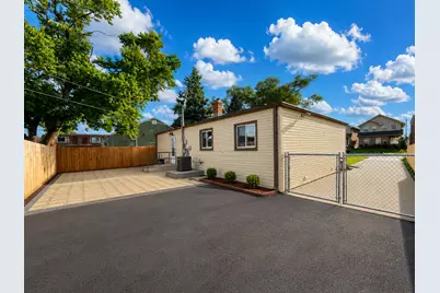 1643 N 43rd Avenue, Stone Park, IL 60165 - Photo 16