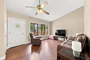 311 W Taylor Rd, Lombard, IL 60148 - Photo 4
