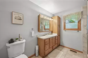 152 Jacquelyn Dr, Bensenville, IL 60106 - Photo 40