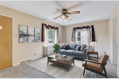 516 N Irving Avenue, Hillside, IL 60162 - Photo 4