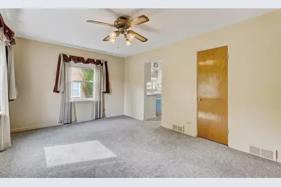 516 N Irving Avenue, Hillside, IL 60162 - Photo 8