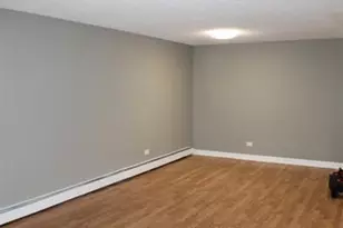 17 Parkside Ct, Vernon Hills, IL 60061 - Photo 8