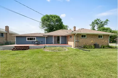 365 N Alleghany Road, Grayslake, IL 60030 - Photo 16