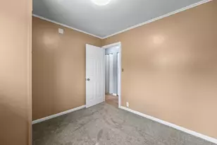 27 Cardinal Ln, Carpentersville, IL 60110 - Photo 14