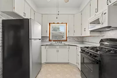 1215 Wilcox Street, Joliet, IL 60435 - Photo 8