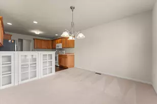 3923 Summer Sage Ct, Champaign, IL 61822 - Photo 12