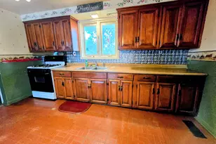 302 S Washington St, Lockport, IL 60441 - Photo 8