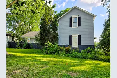 302 S Washington Street, Lockport, IL 60441 - Photo 2
