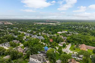 70 S Parkway Dr, Naperville, IL 60540 - Photo 52