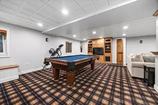 70 S Parkway Dr, Naperville, IL 60540 - Photo 42