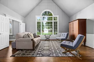 70 S Parkway Dr, Naperville, IL 60540 - Photo 8