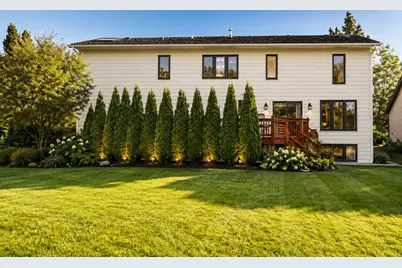 34191 N Horseshoe Lane, Gurnee, IL 60031 - Photo 2