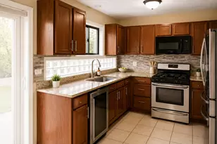 34191 N Horseshoe Ln, Gurnee, IL 60031 - Photo 8