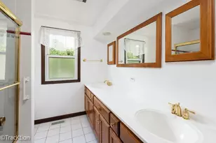 345 S Birchwood Dr, Naperville, IL 60540 - Photo 16