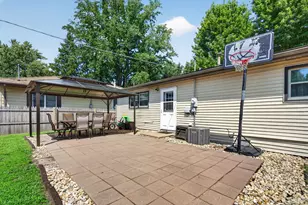 780 N 1st St, Carbon Hill, IL 60416 - Photo 16