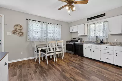 780 N 1st Street, Carbon Hill, IL 60416 - Photo 6