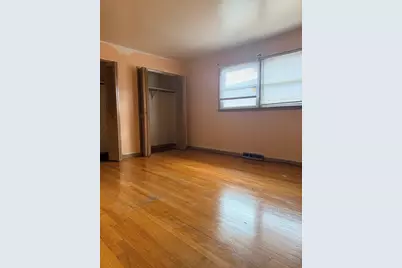 404 Prairie Avenue, Calumet City, IL 60409 - Photo 8