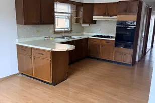 404 Prairie Ave, Calumet City, IL 60409 - Photo 18