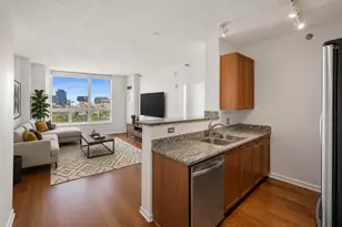 600 N Kingsbury St, Chicago, IL 60610 - Photo 2