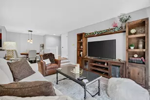 1531 Raymond Dr, Naperville, IL 60563 - Photo 6