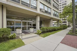 5050 S East End Ave, Chicago, IL 60615 - Photo 2