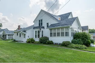 109 W Main Street, Mount Morris, IL 61054 - Photo 2