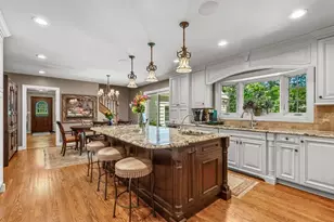1986 Camphill Cir, Inverness, IL 60067 - Photo 6