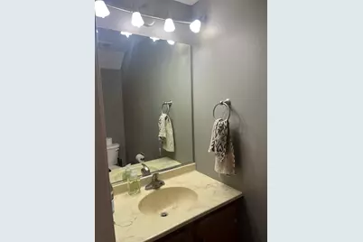 1250 N Split Oak Circle N #1250, Round Lake Beach, IL 60073 - Photo 10