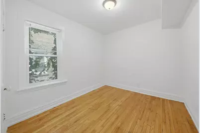 7741 S Yates Boulevard, Chicago, IL 60649 - Photo 12