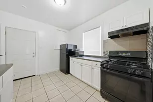 7741 S Yates Blvd, Chicago, IL 60649 - Photo 24