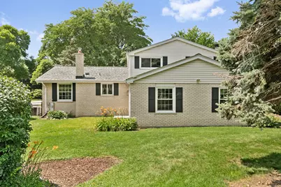 1554 Chickasaw Drive, Naperville, IL 60563 - Photo 2