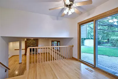 2360 N Drury Lane, Arlington Heights, IL 60004 - Photo 10