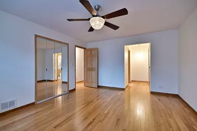 2360 N Drury Lane, Arlington Heights, IL 60004 - Photo 16