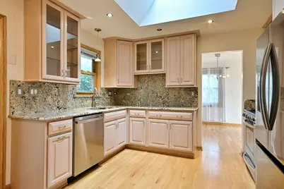 2360 N Drury Lane, Arlington Heights, IL 60004 - Photo 8