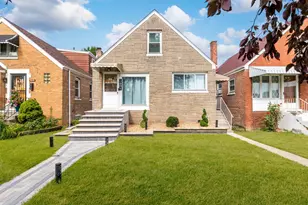 5636 S Kolmar Ave, Chicago, IL 60629 - Photo 1