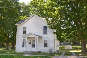 903 Illinois Ave, Ottawa, IL 61350 - Photo 1