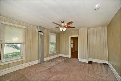 903 Illinois Avenue, Ottawa, IL 61350 - Photo 2