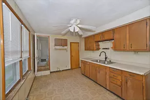 903 Illinois Ave, Ottawa, IL 61350 - Photo 6