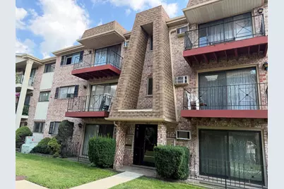 5303 N Delphia Avenue #304, Chicago, IL 60656 - Photo 2