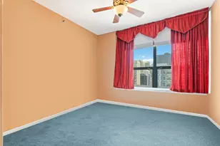 400 W Ontario St, Chicago, IL 60654 - Photo 12