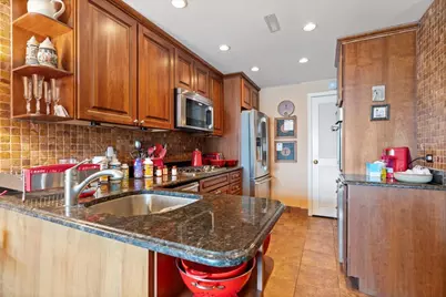 400 W Ontario Street #1404, Chicago, IL 60654 - Photo 18